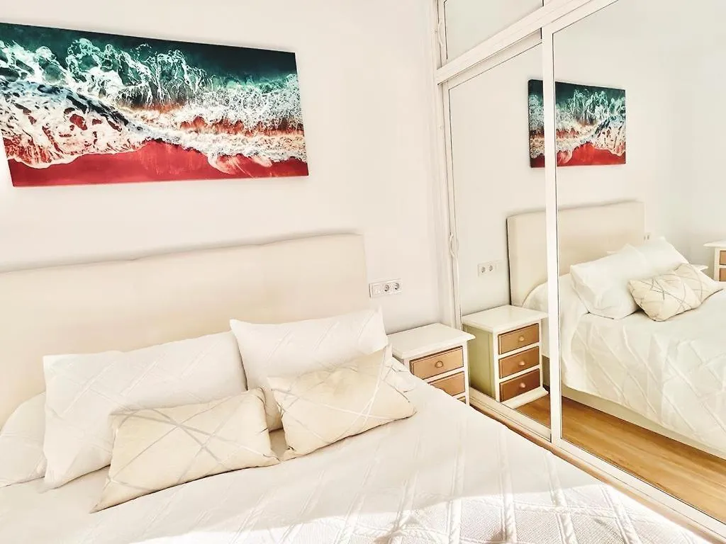 Apartamento Moderno y Nuevo apartamento playa Benalmádena